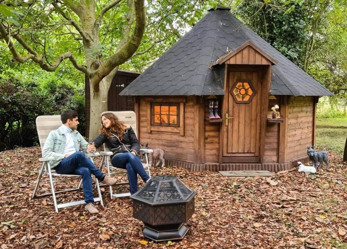 Starry Meadow & Rescued Animal Experiences Villa Great Yarmouth Exterior photo